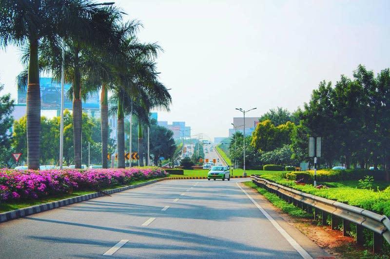Luxury car rental Bengaluru