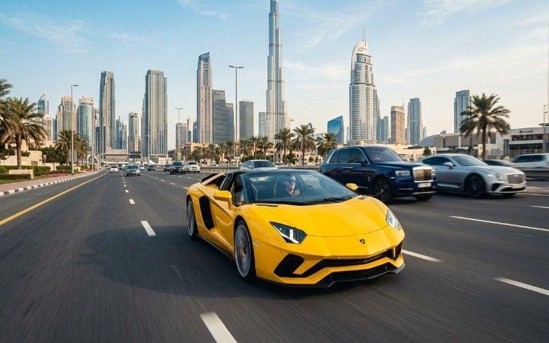 Luxury car rental Dubai